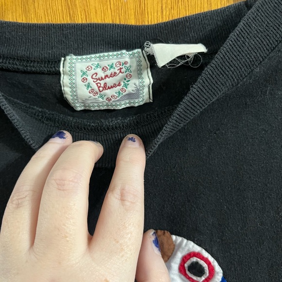 Vintage Sunset Blues Quilted Parrot Tropical Size Medium Black T-Shirt - Picture 6 of 7